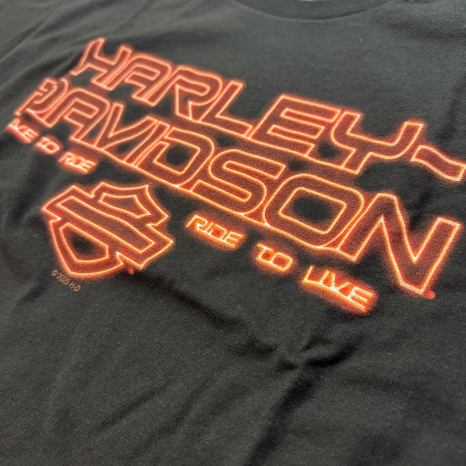 トップス Harley-Davidson neon design t-shirt Harley-Davidson Neon Men's Short Sleeve T-Shirt, HTHD